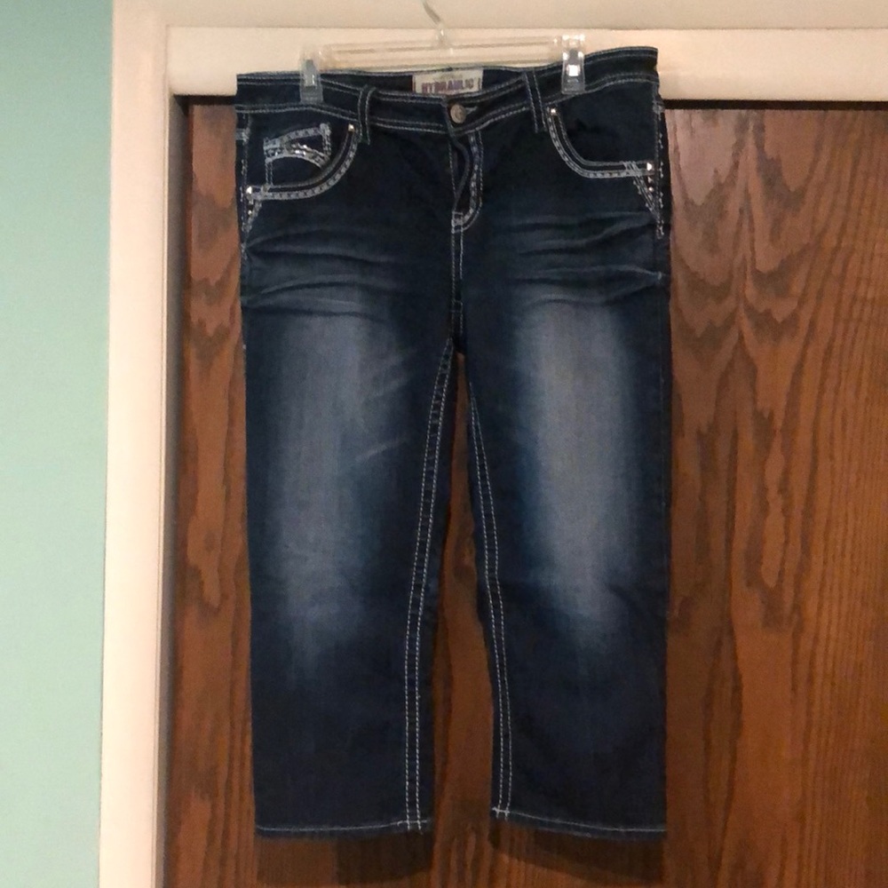 Hydraulic capris